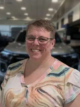 Lesley Leippi Collision Centre Admin