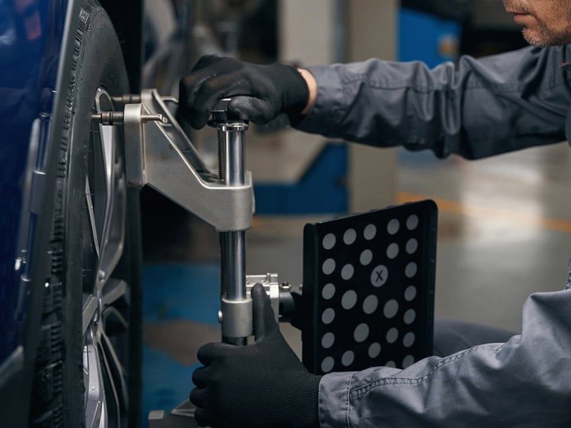 Warning signs your Chevrolet may need a Wheel Alignment